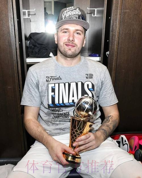 皮尔斯:东契奇未来能拿MVP,但防守限制了他成为联盟第一人 皮尔斯:东契奇未来能拿MVP,但防守限制了他成为联盟第一人